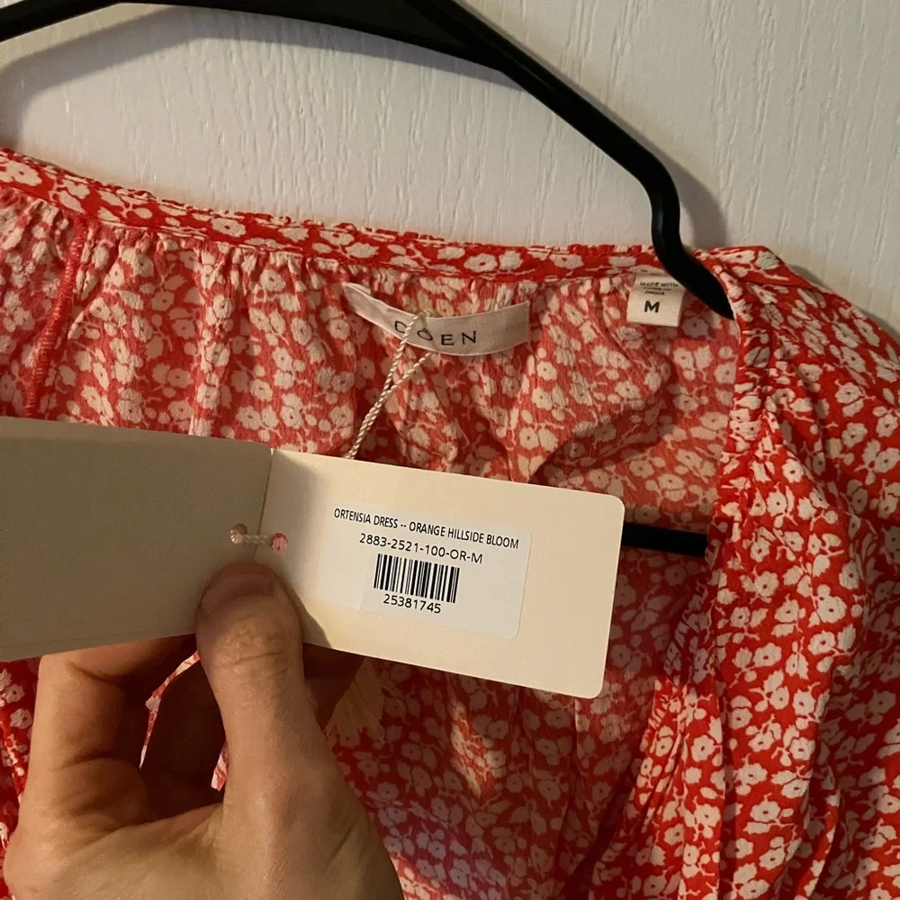 Doen flower Maxi Dress —incredibly flattering - Picture 2 of 3